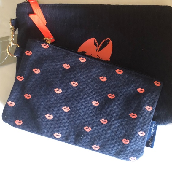 NEW 2pc Lip Stiletto Makeup Bag Set - Picture 2 of 3